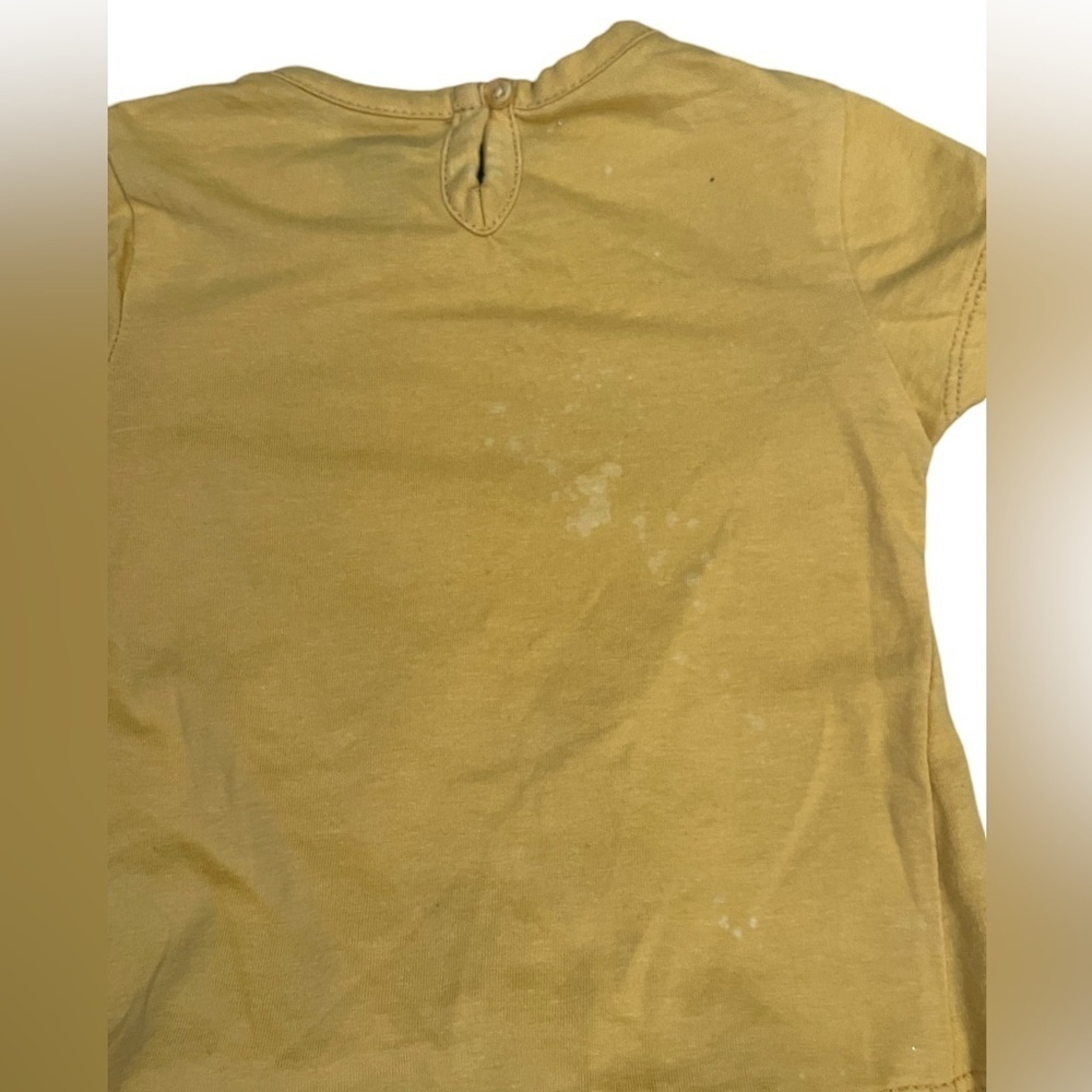 DKNY Girls Matching Set with Yellow T shirt and Denim Jeans. Size: 12M. - Picture 7 of 7